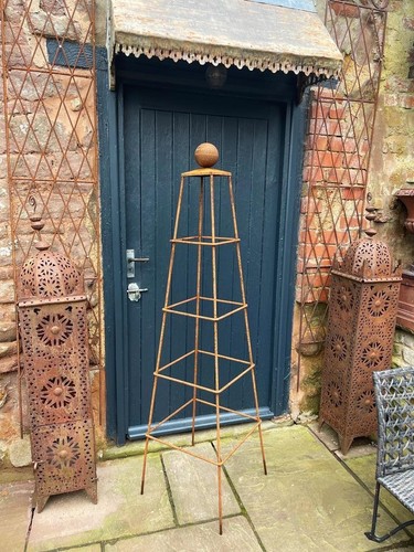 Prism metal obelisk 5m - prism,